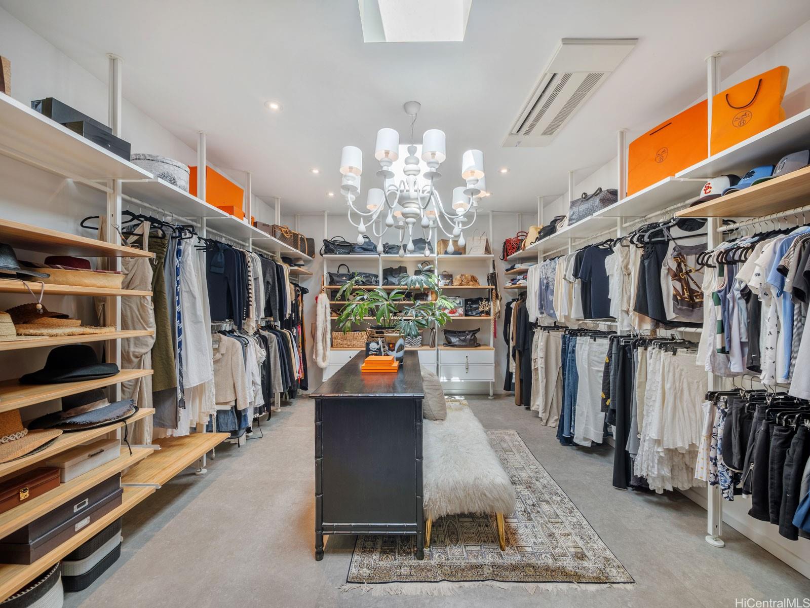 132  Poipu Drive Koko Kai, Hawaii Kai home - photo 15 of 25