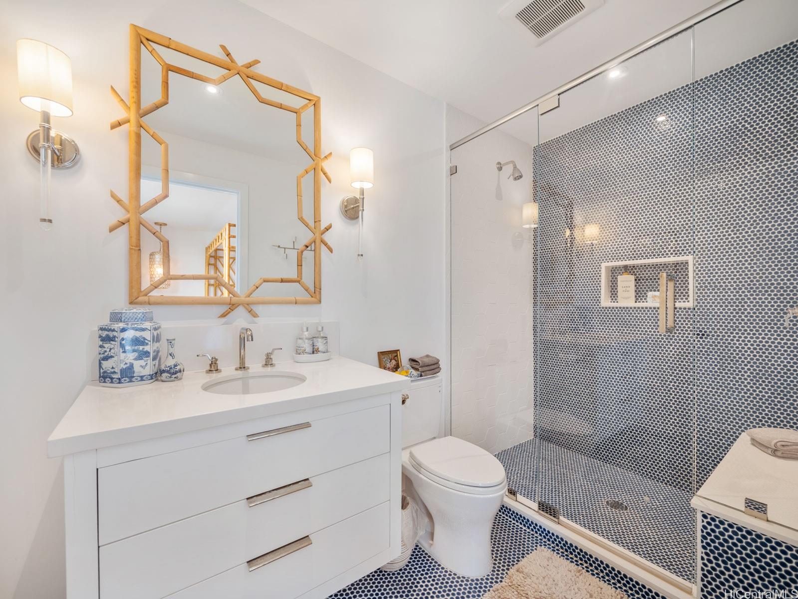 132  Poipu Drive Koko Kai, Hawaii Kai home - photo 17 of 25