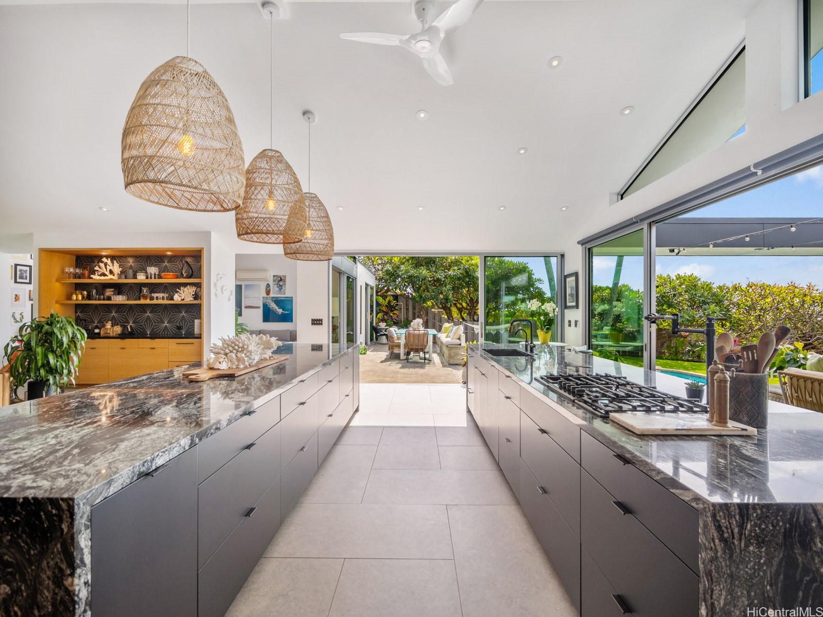 132  Poipu Drive Koko Kai, Hawaii Kai home - photo 5 of 25