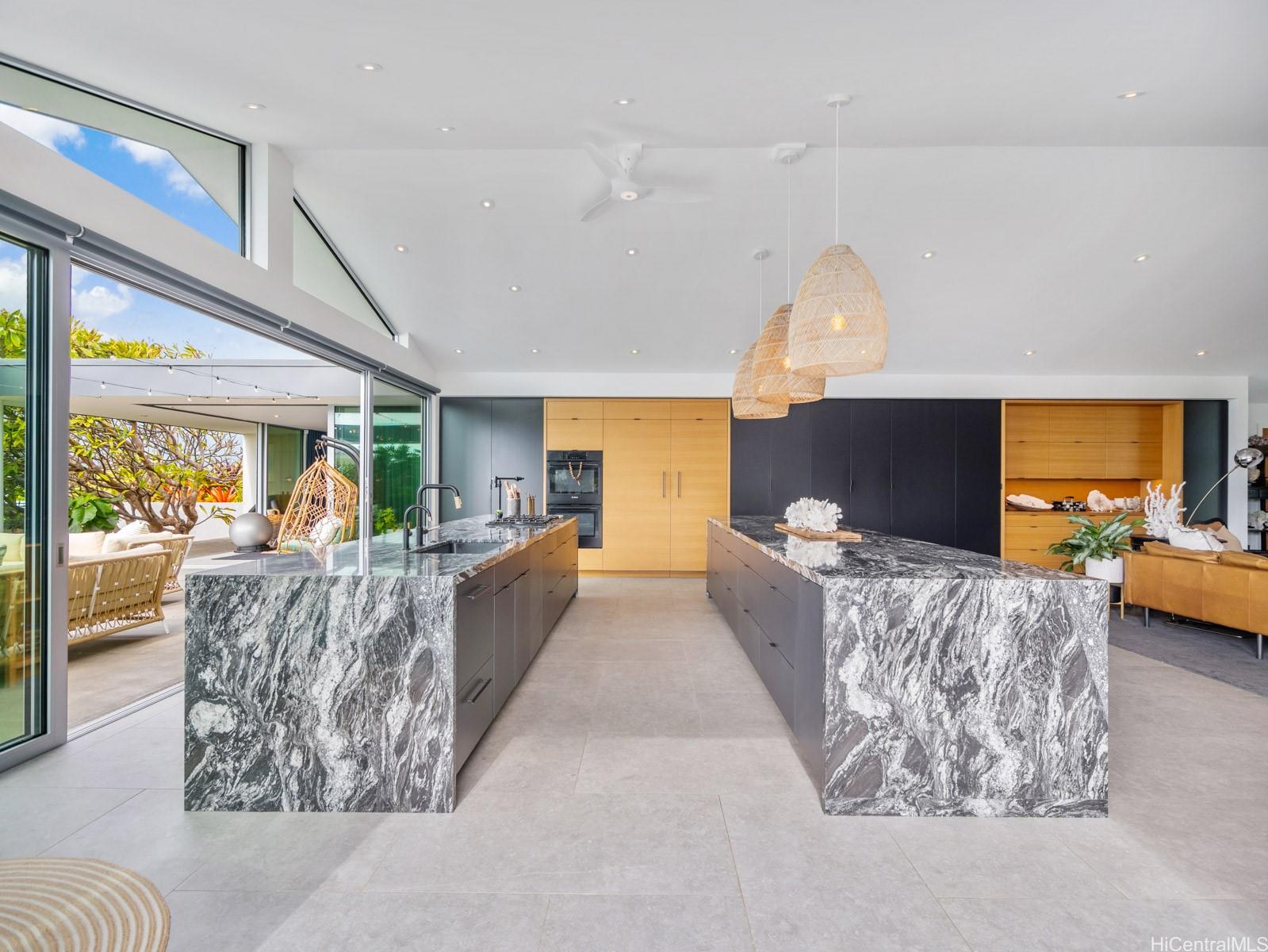 132  Poipu Drive Koko Kai, Hawaii Kai home - photo 6 of 25