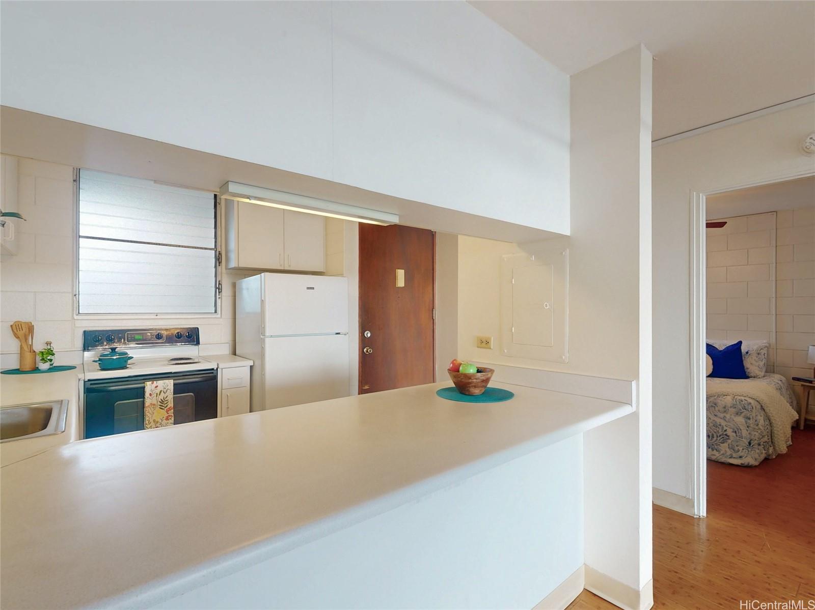 Alexander Arms condo # 306, Honolulu, Hawaii - photo 7 of 20