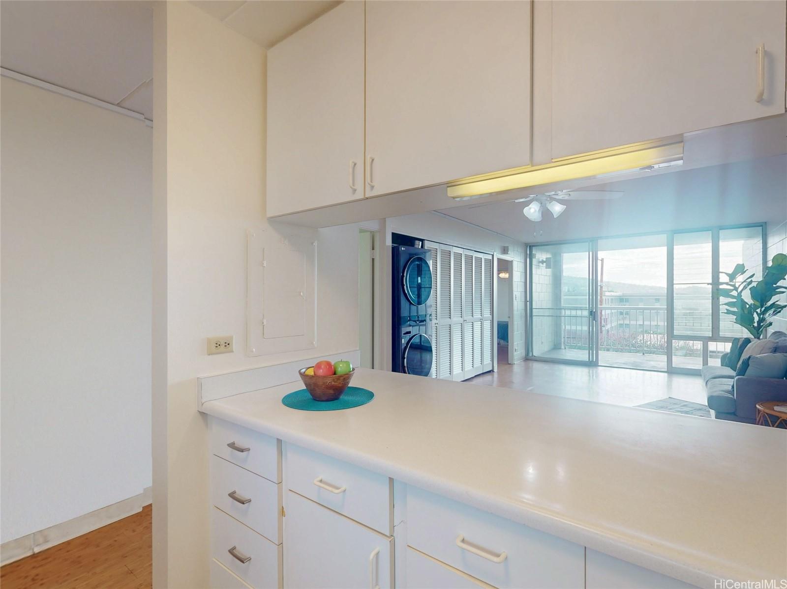 Alexander Arms condo # 306, Honolulu, Hawaii - photo 9 of 20