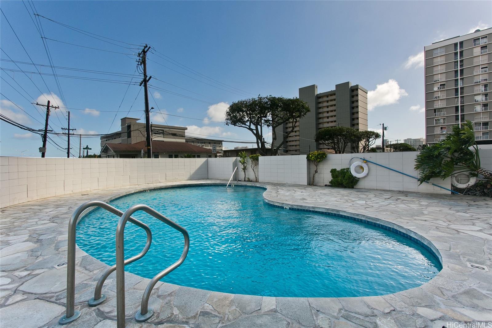 Alexander Arms condo # 402, Honolulu, Hawaii - photo 18 of 20