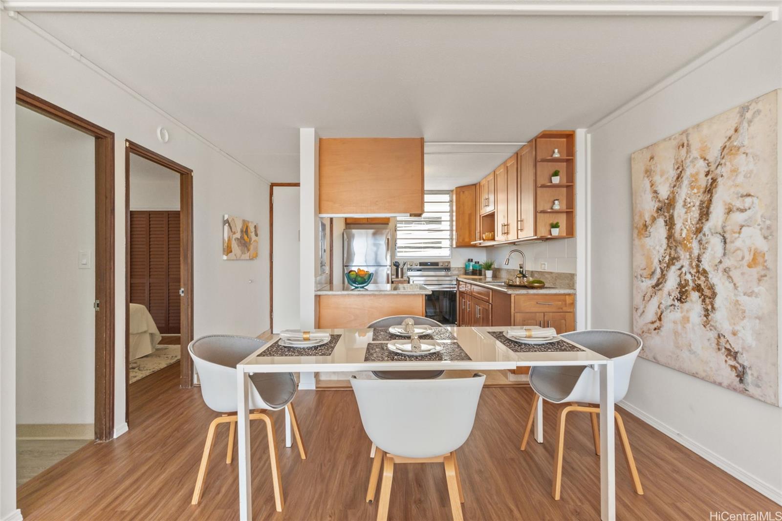 Alexander Arms condo # 901, Honolulu, Hawaii - photo 3 of 18