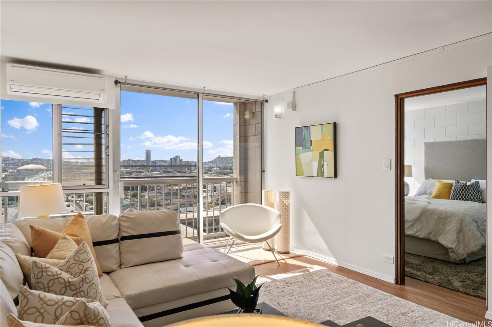 Alexander Arms condo # 901, Honolulu, Hawaii - photo 6 of 18