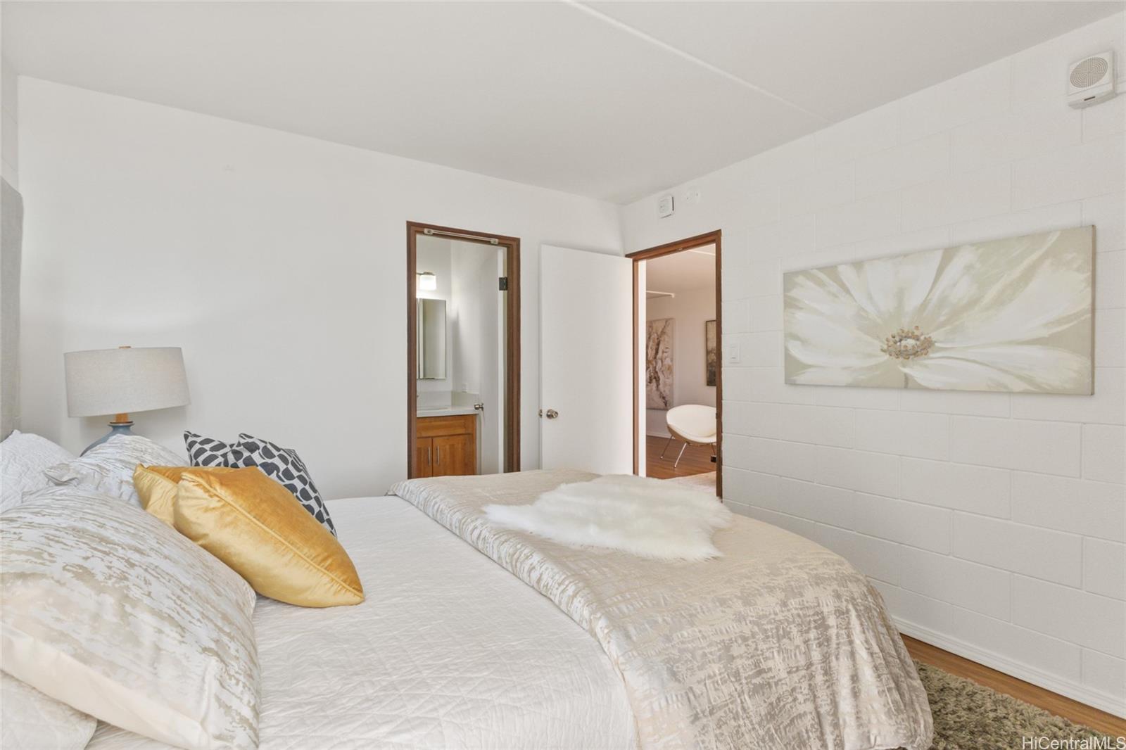 Alexander Arms condo # 901, Honolulu, Hawaii - photo 10 of 18