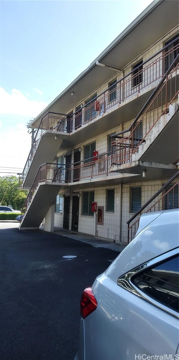 1322 Kinau Street Honolulu - Rental - photo 2 of 15