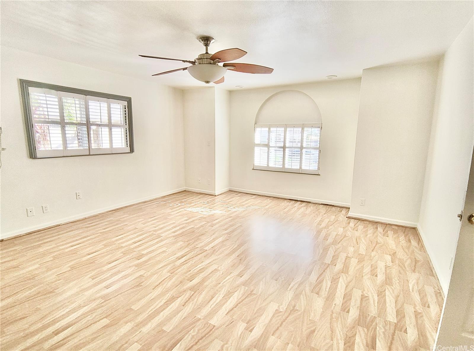 1322  Lunalilo Street Makiki Area, Honolulu home - photo 3 of 19