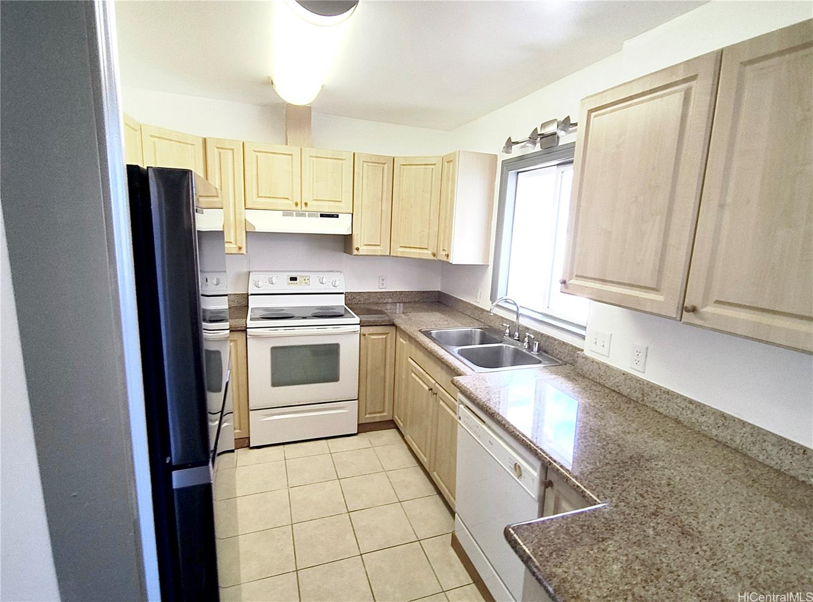 1322  Lunalilo Street Makiki Area, Honolulu home - photo 9 of 19