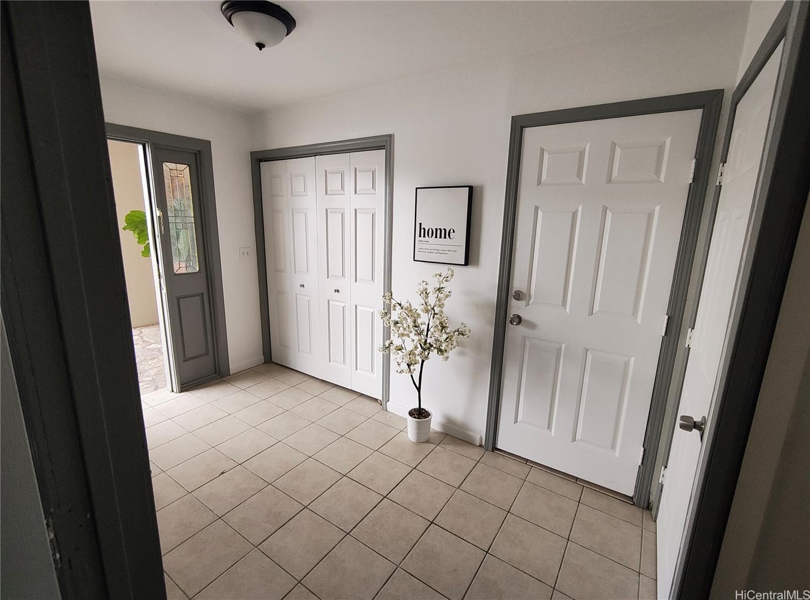 1322 Lunalilo Street Honolulu - Multi-family - photo 5 of 13