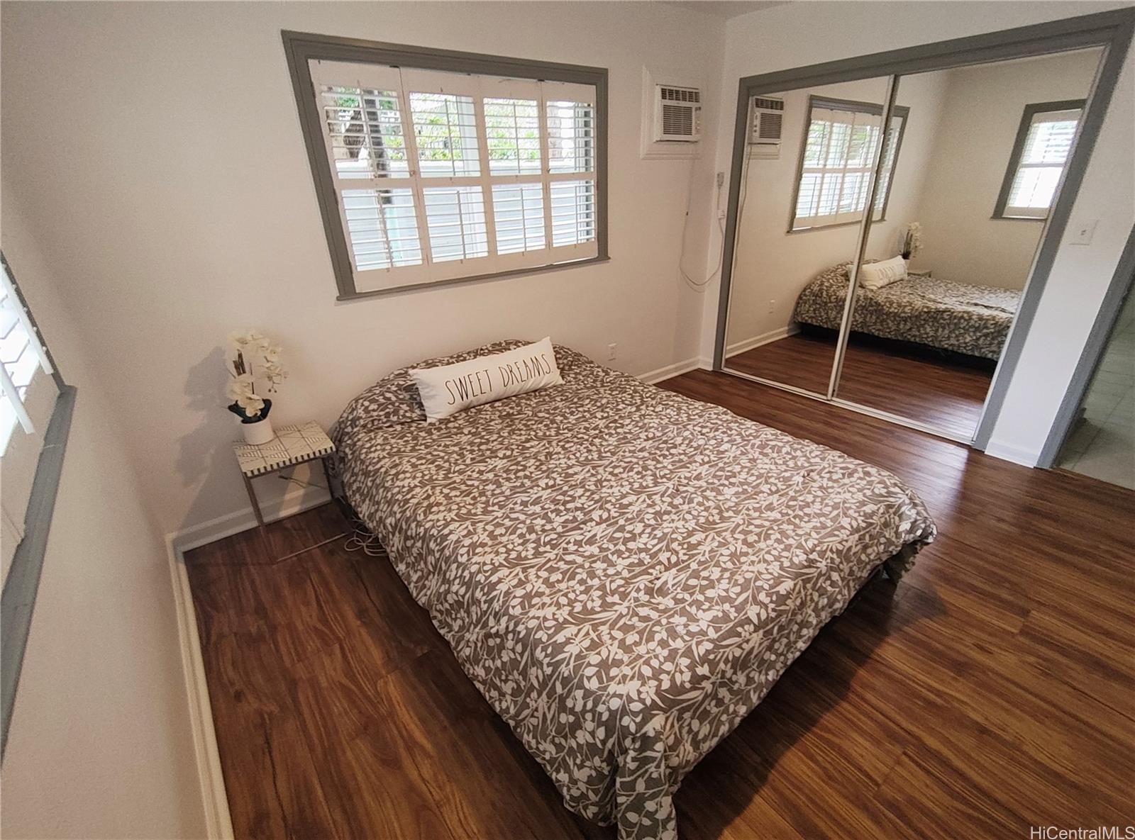 1322 Lunalilo Street Honolulu - Multi-family - photo 7 of 13