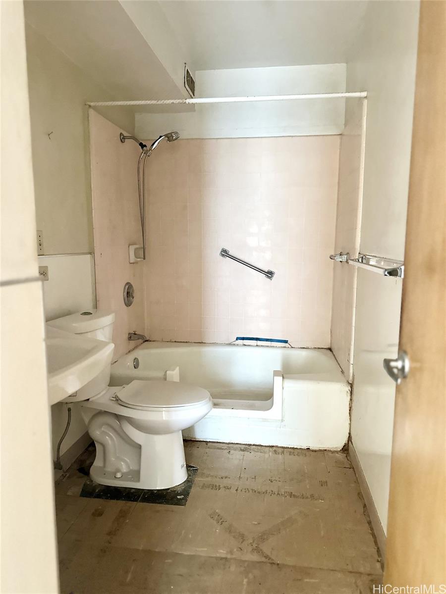 Maile Terrace condo # A212, Honolulu, Hawaii - photo 7 of 7