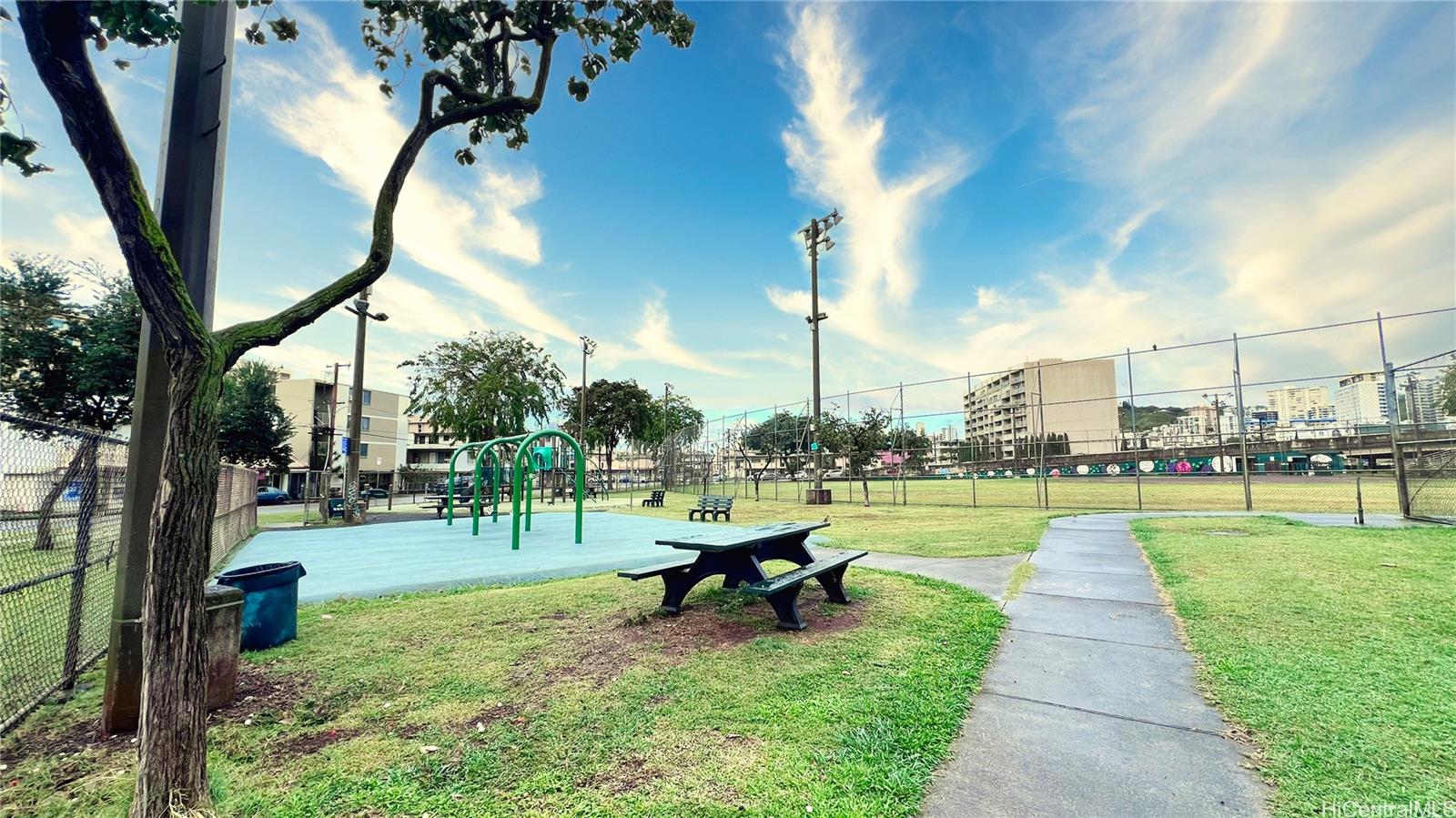Maile Terrace condo # A301, Honolulu, Hawaii - photo 10 of 11