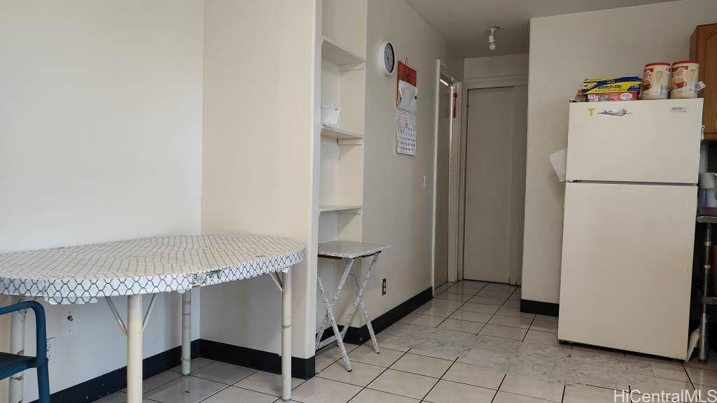 Kapalama Gardens condo # C323, Honolulu, Hawaii - photo 4 of 11