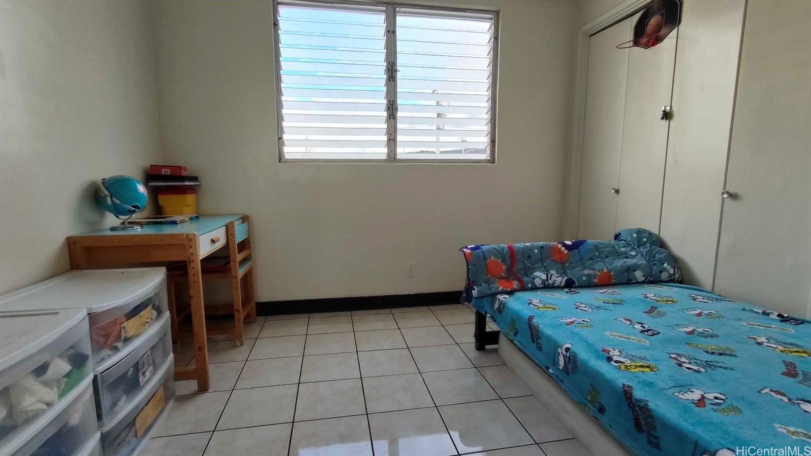 Kapalama Gardens condo # C323, Honolulu, Hawaii - photo 7 of 11