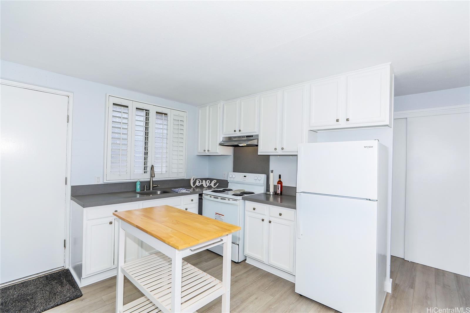 Kapalama Gardens condo # D206, Honolulu, Hawaii - photo 9 of 24