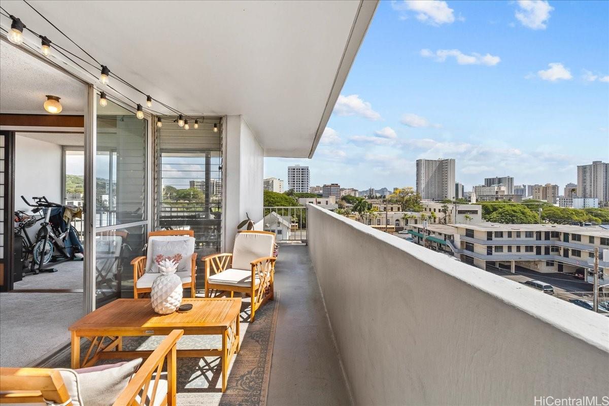 Wilder Tower condo # 5, Honolulu, Hawaii - photo 11 of 25