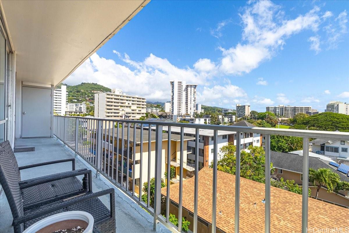 Wilder Tower condo # 5, Honolulu, Hawaii - photo 18 of 25