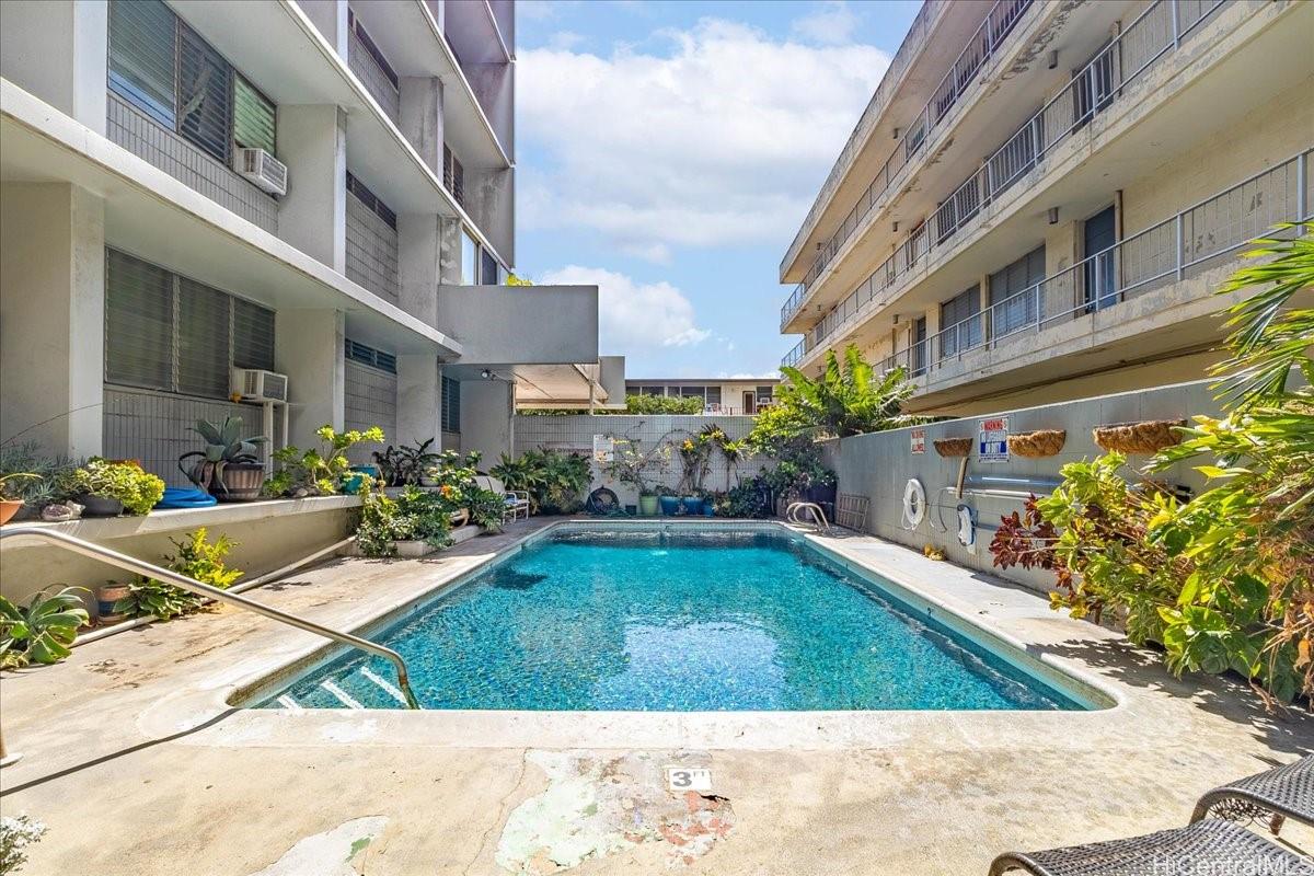 Wilder Tower condo # 5, Honolulu, Hawaii - photo 21 of 25