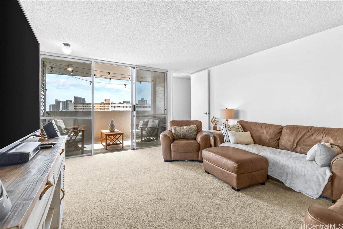 Wilder Tower condo # 5, Honolulu, Hawaii - photo 7 of 25