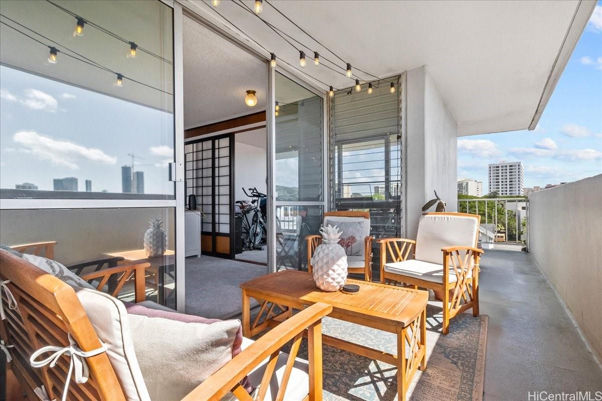 Wilder Tower condo # 5 Makai, Honolulu, Hawaii - photo 10 of 22