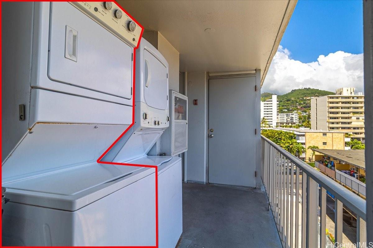 Wilder Tower condo # 5 Makai, Honolulu, Hawaii - photo 16 of 21