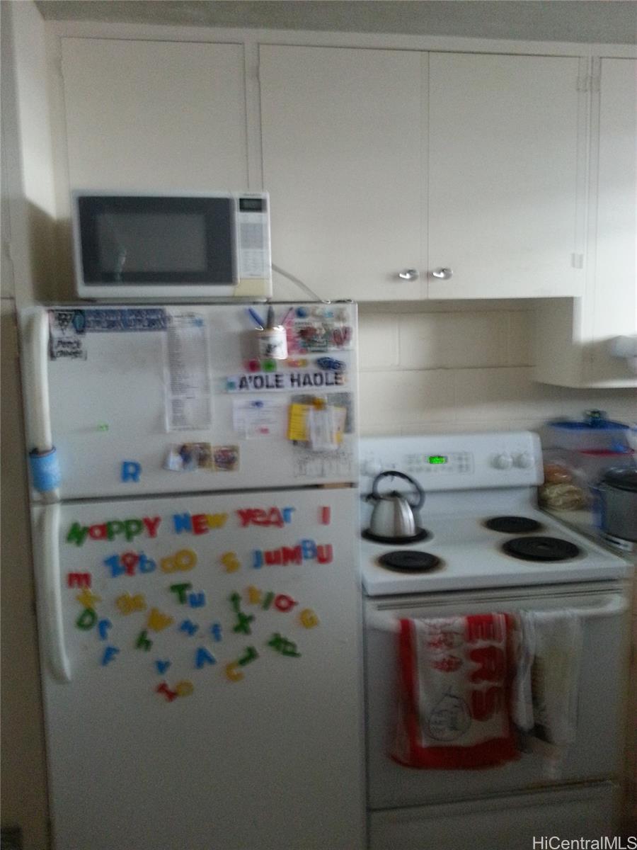 1329 Kaihee St Honolulu - Rental - photo 3 of 8