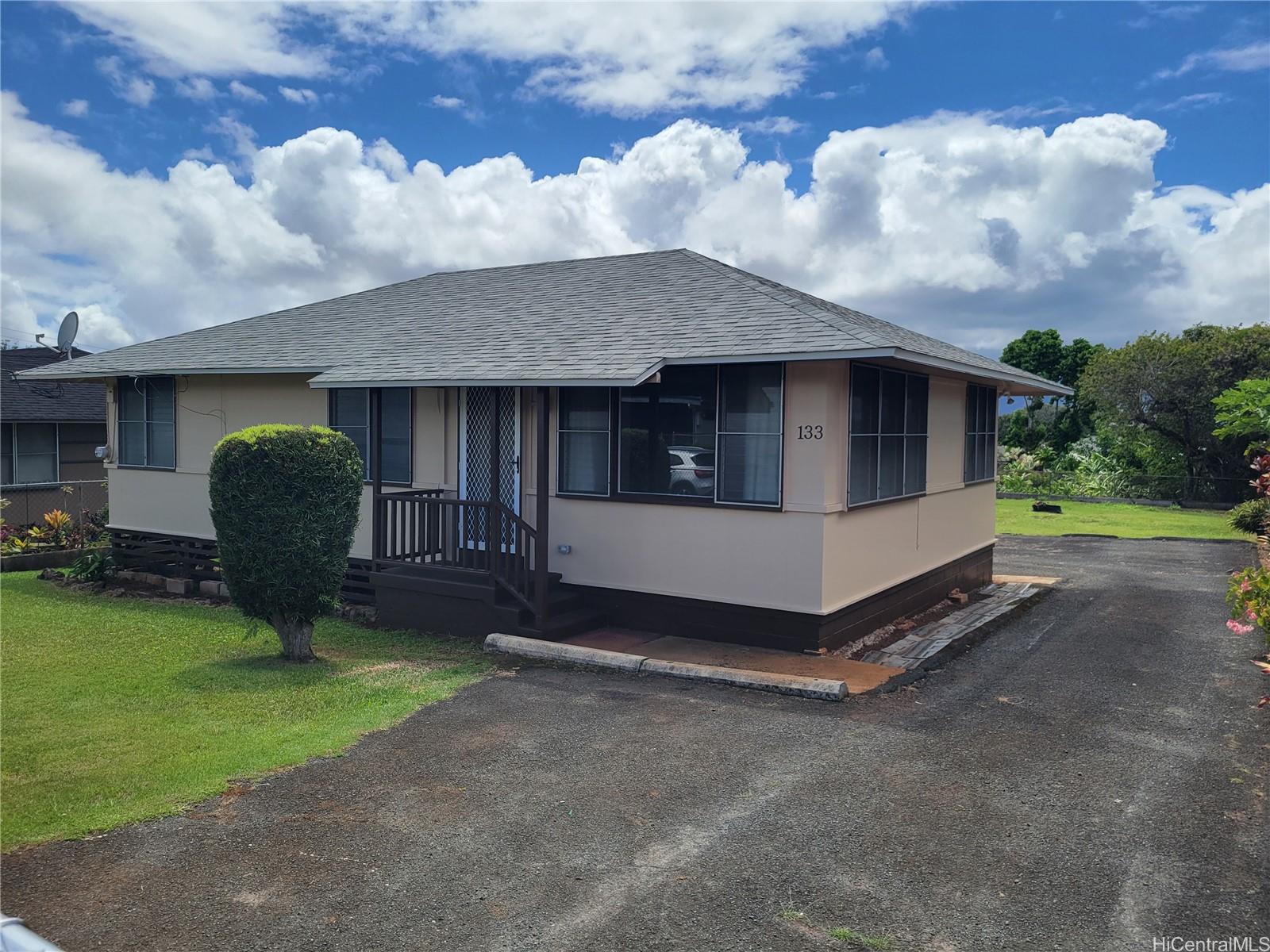 133 Makaweo Ave Wahiawa - Rental - photo 2 of 16