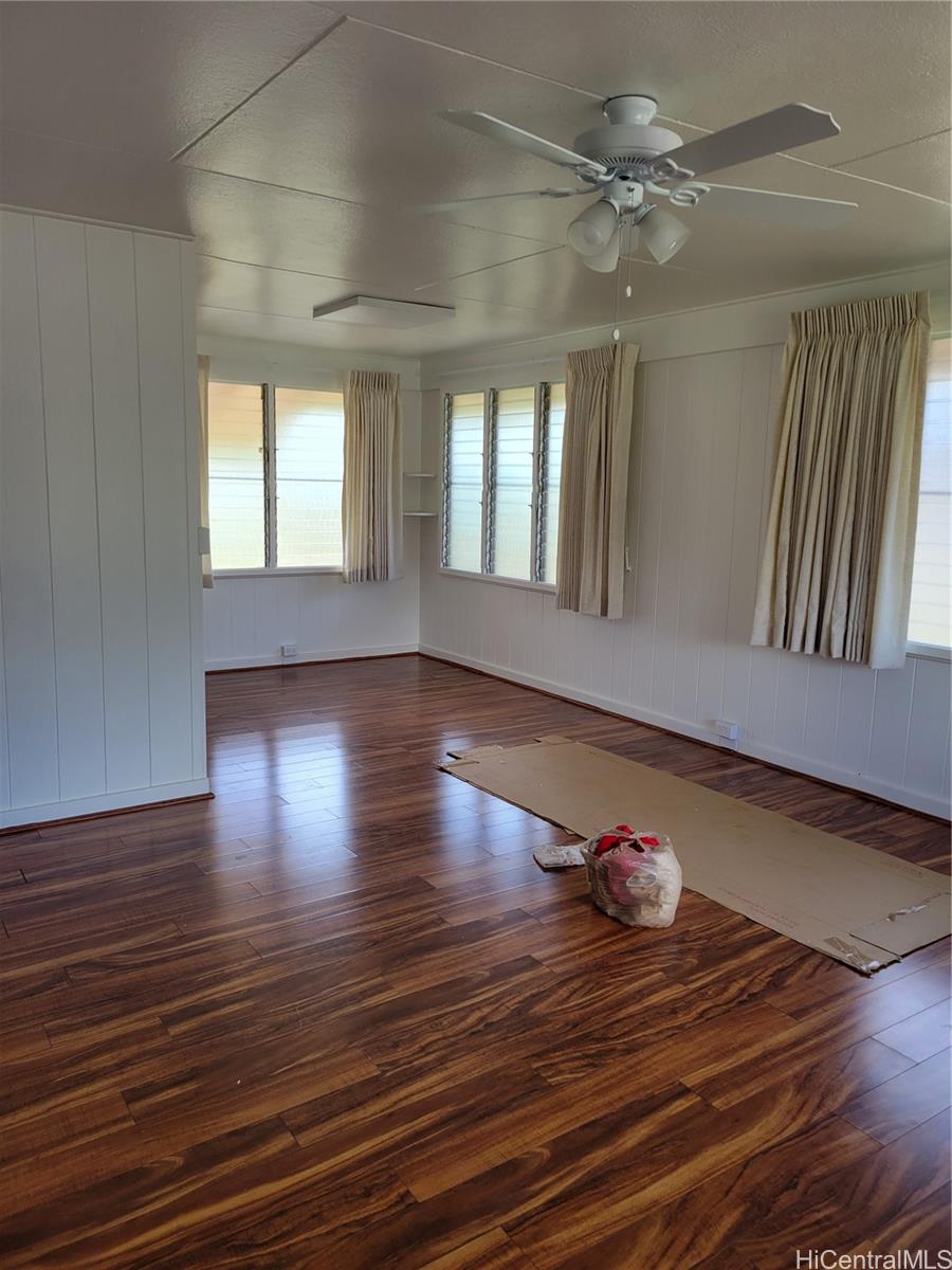 133 Makaweo Ave Wahiawa - Rental - photo 8 of 16