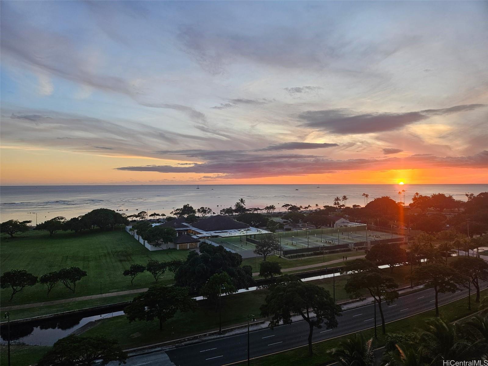 Nauru Tower condo # 1003, Honolulu, Hawaii - photo 16 of 17