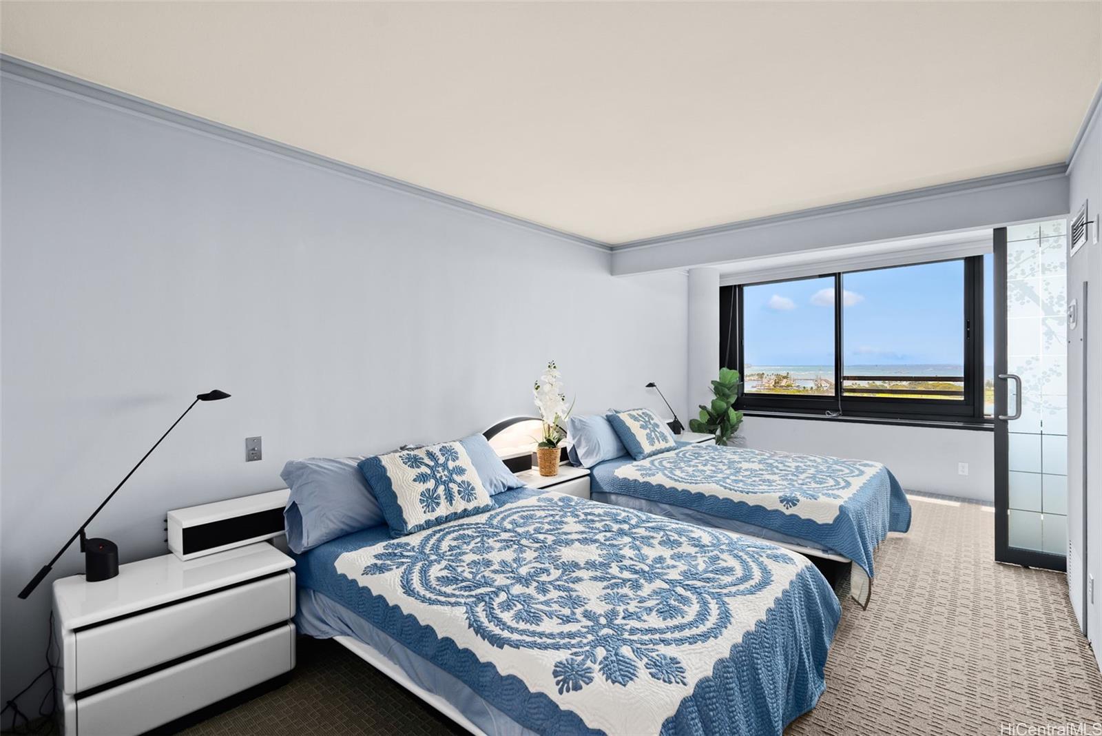 Nauru Tower condo # 1505, Honolulu, Hawaii - photo 16 of 25