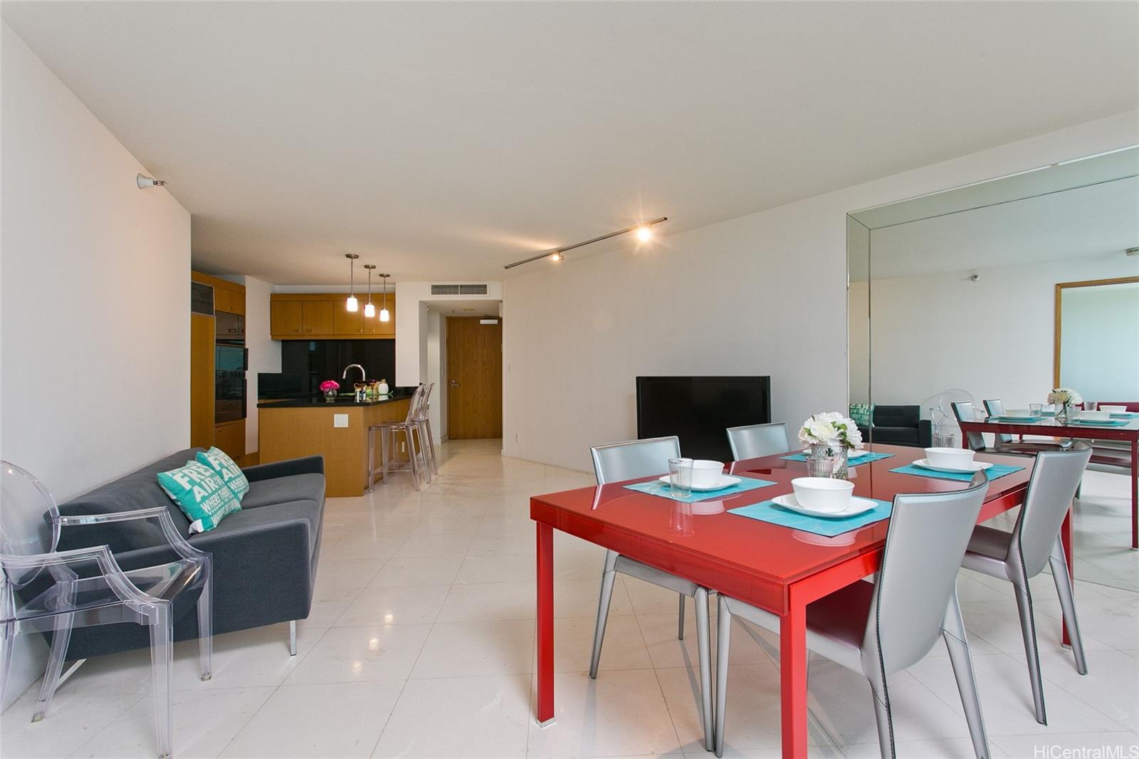 Nauru Tower condo # 2102, Honolulu, Hawaii - photo 4 of 13