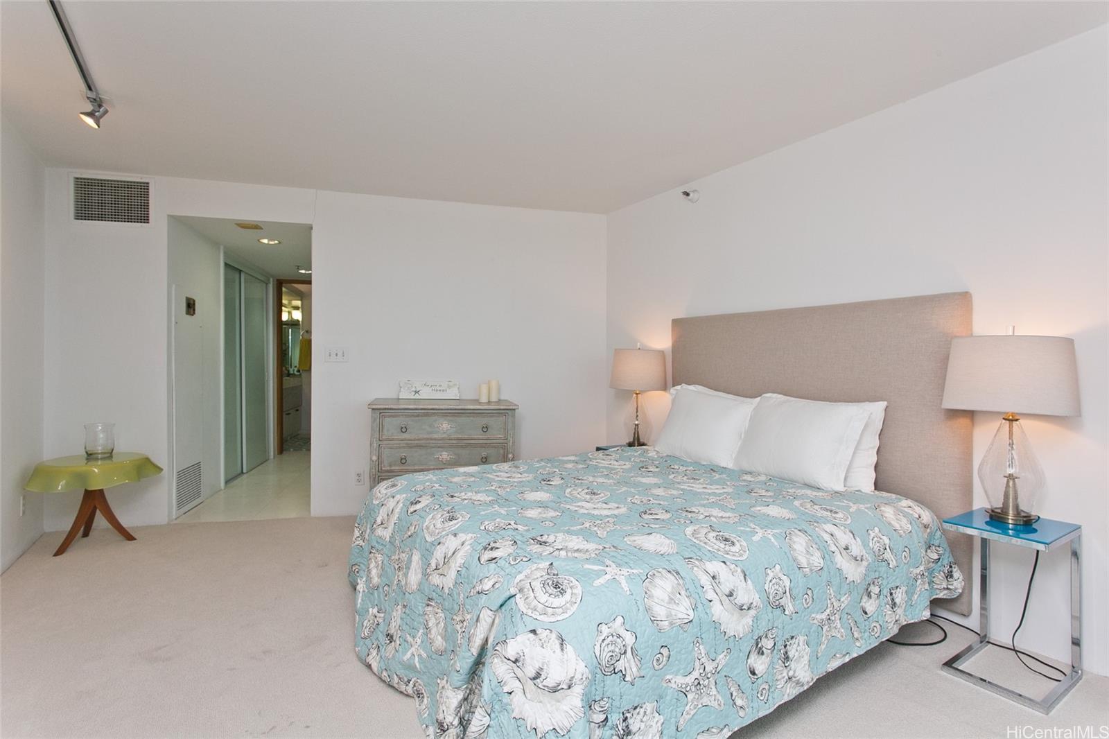 Nauru Tower condo # 2102, Honolulu, Hawaii - photo 7 of 13