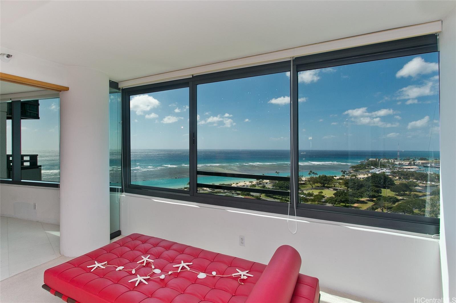 Nauru Tower condo # 2102, Honolulu, Hawaii - photo 9 of 13