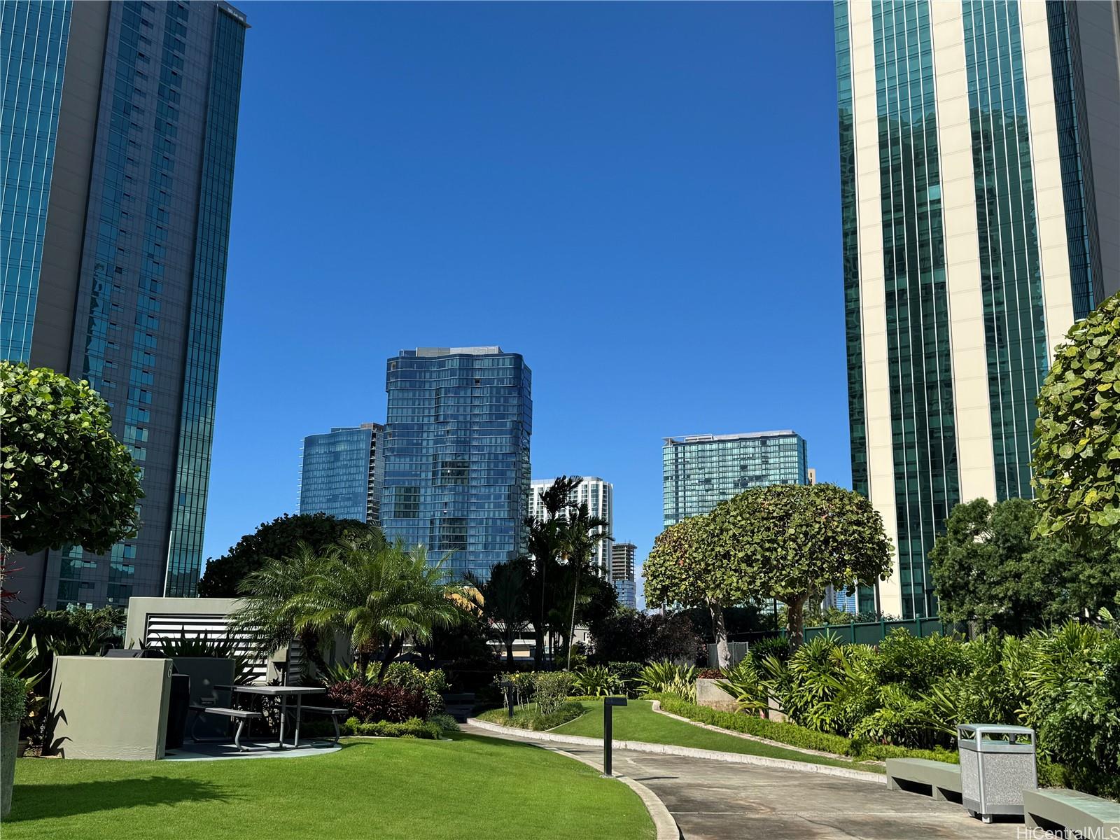 Nauru Tower condo # 2105, Honolulu, Hawaii - photo 22 of 24