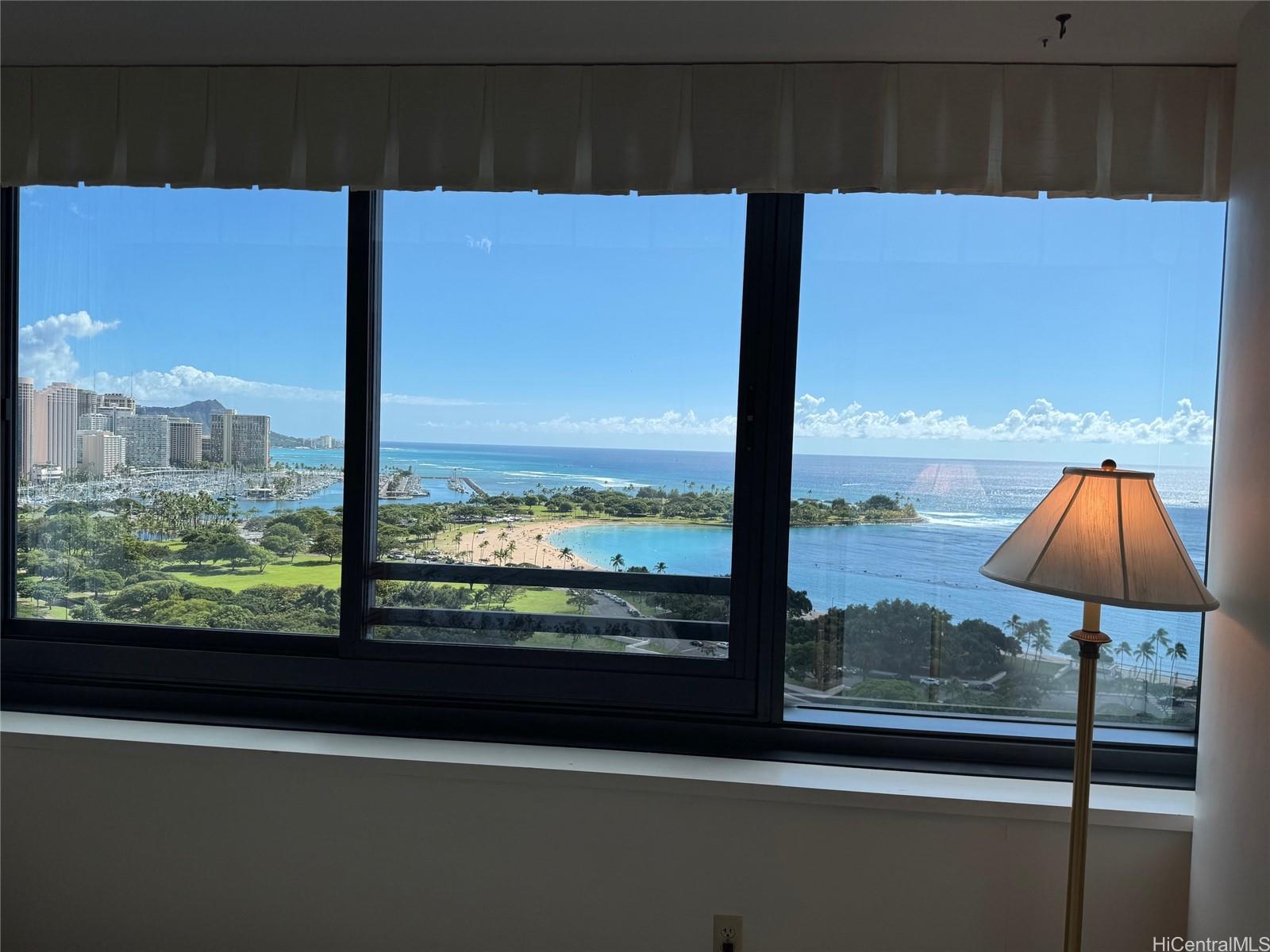 Nauru Tower condo # 2105, Honolulu, Hawaii - photo 8 of 24