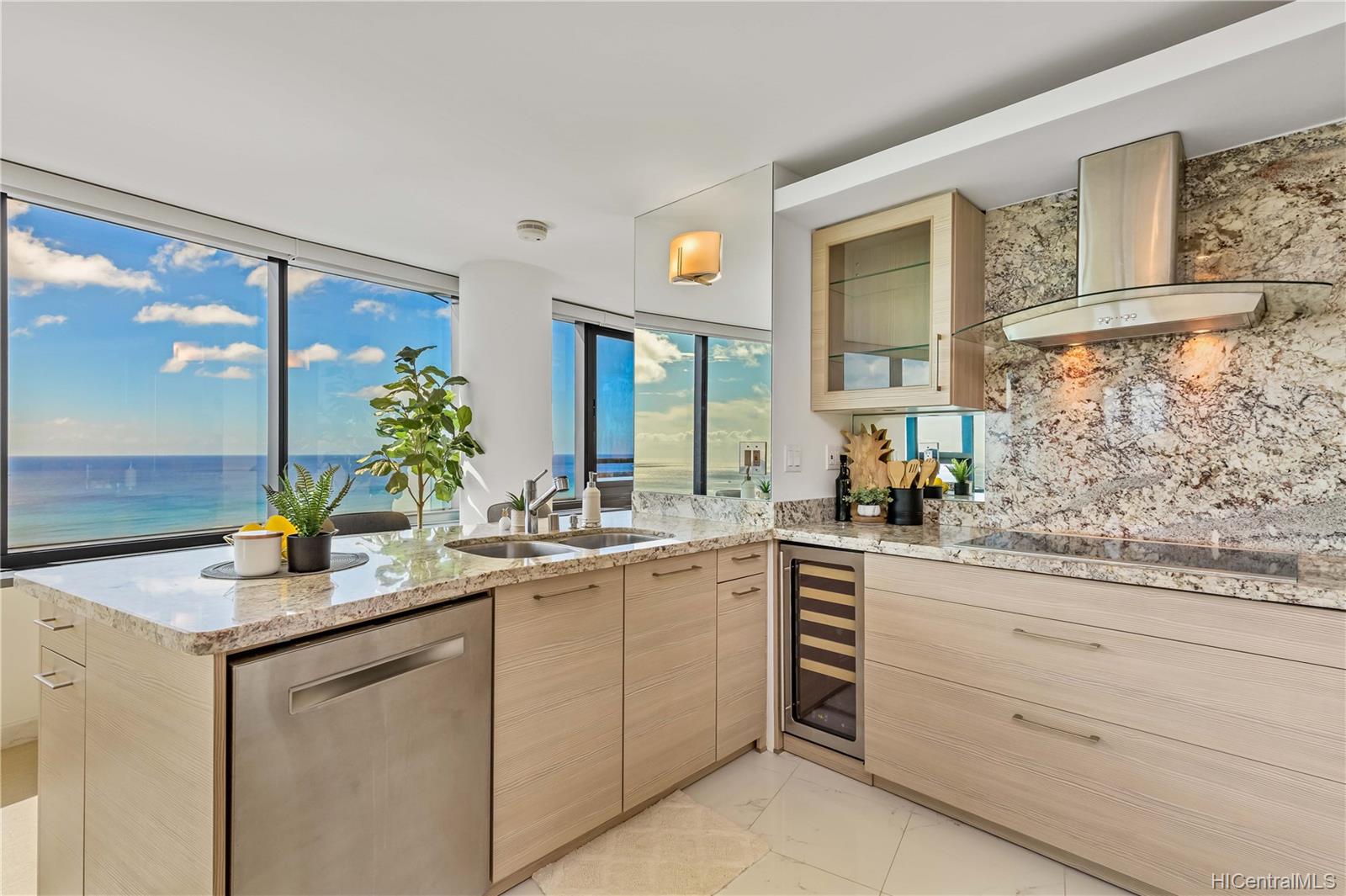 Nauru Tower 2704, 1330 Ala Moana Blvd, Honolulu Kakaako