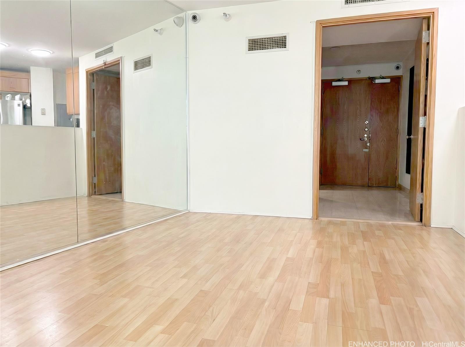 Nauru Tower condo # 2805, Honolulu, Hawaii - photo 3 of 6