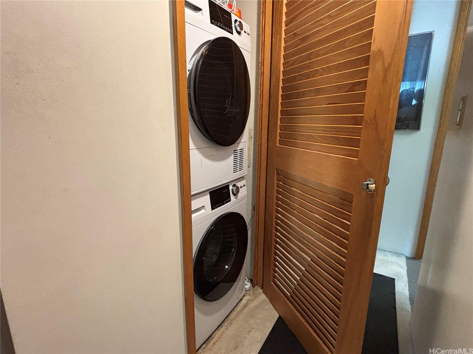 Nauru Tower condo # 2805, Honolulu, Hawaii - photo 6 of 6