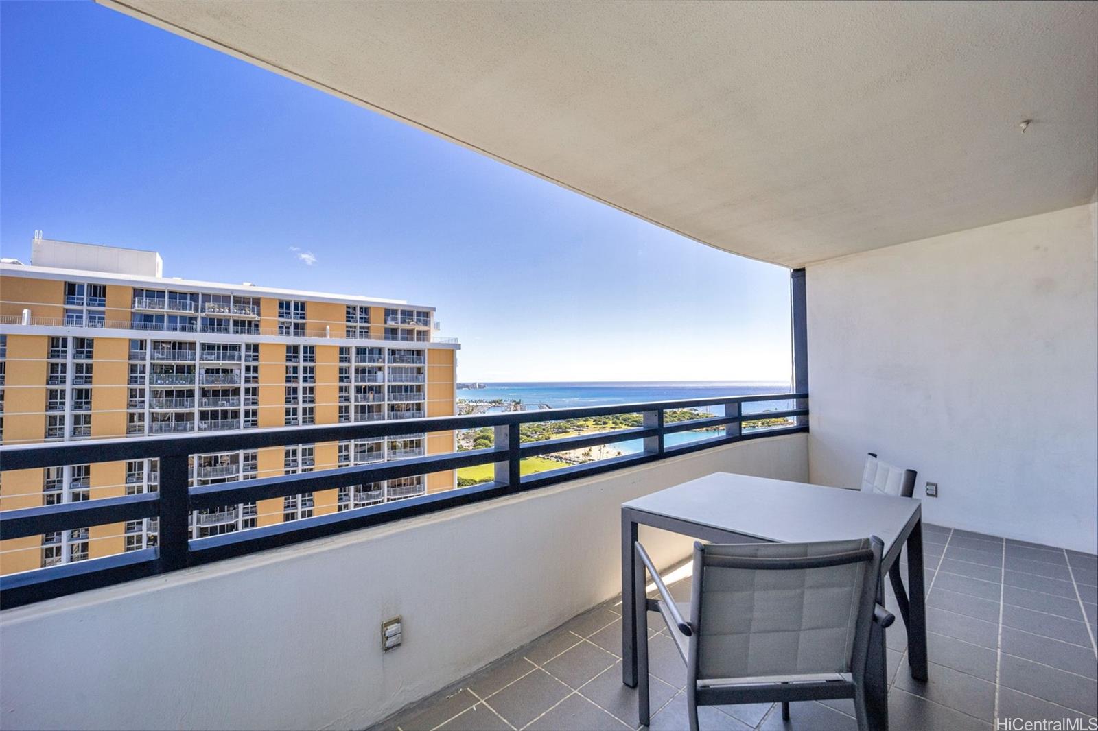 Nauru Tower condo # 2808, Honolulu, Hawaii - photo 15 of 19