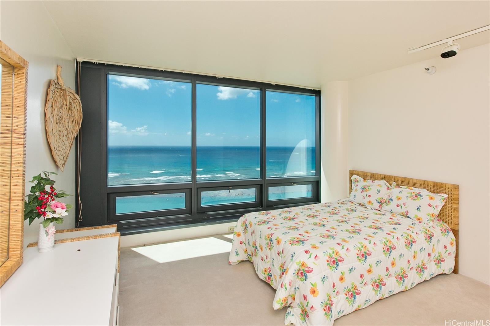 Nauru Tower condo # 2904, Honolulu, Hawaii - photo 13 of 22