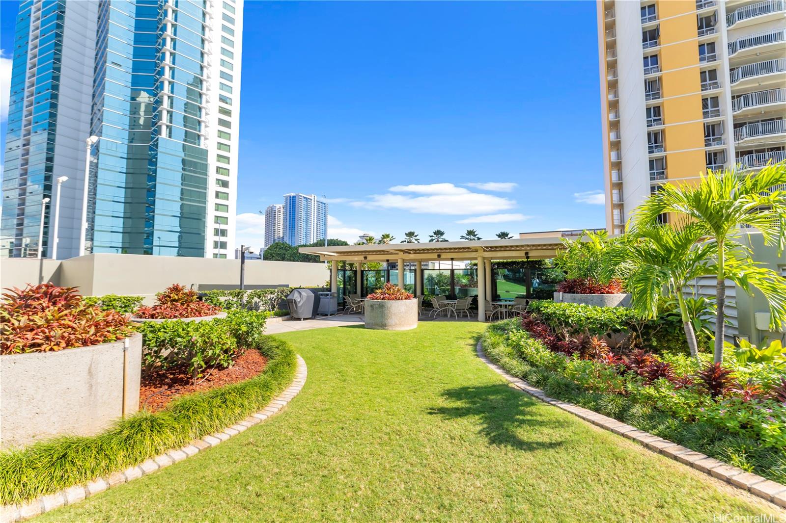 Nauru Tower condo # 3203, Honolulu, Hawaii - photo 23 of 25