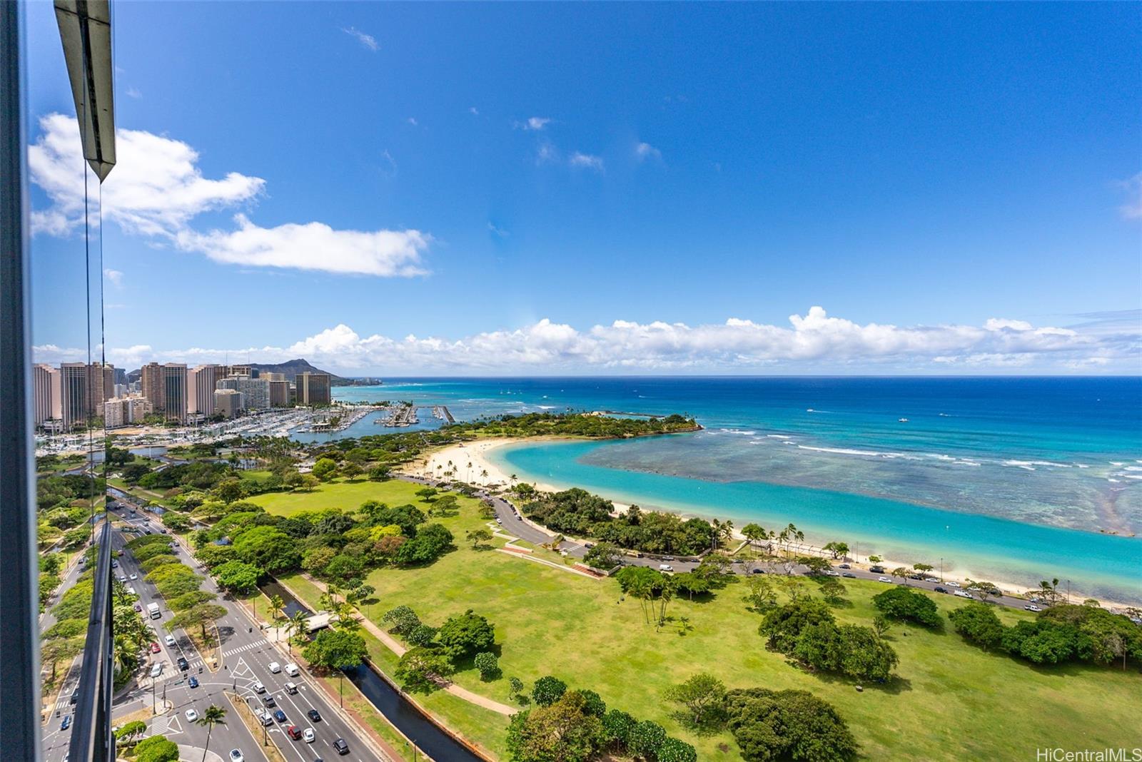Nauru Tower condo # 3204, Honolulu, Hawaii - photo 2 of 23
