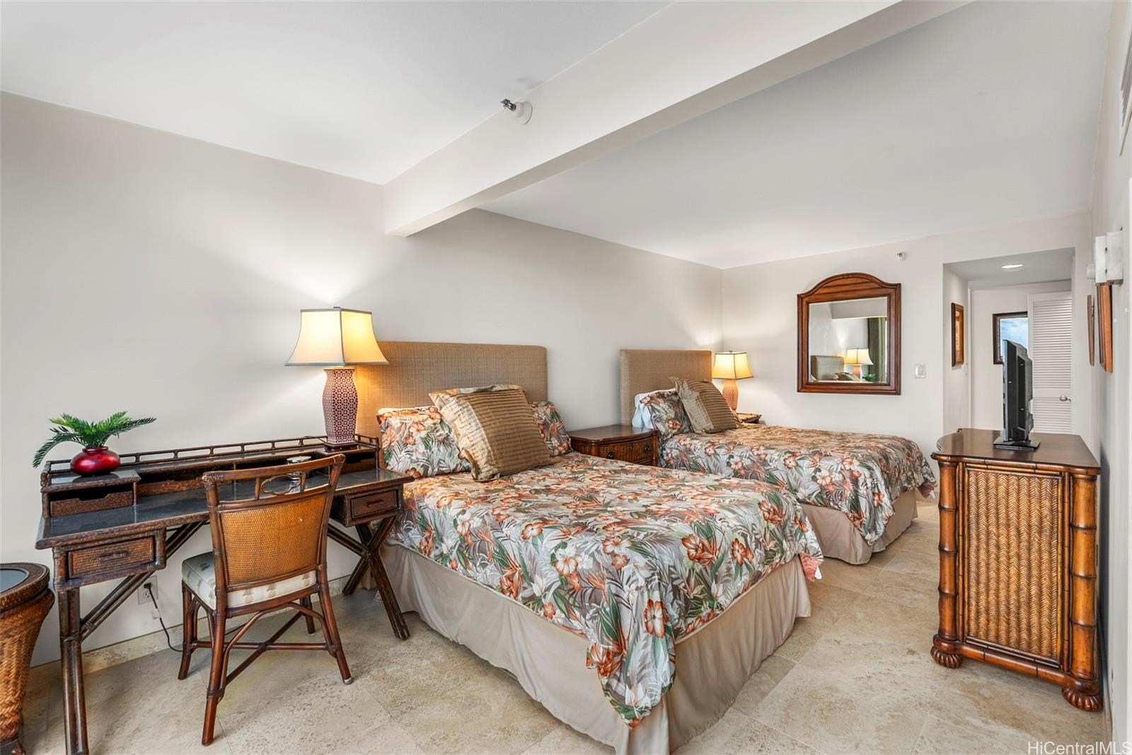 Nauru Tower condo # 3204, Honolulu, Hawaii - photo 13 of 23