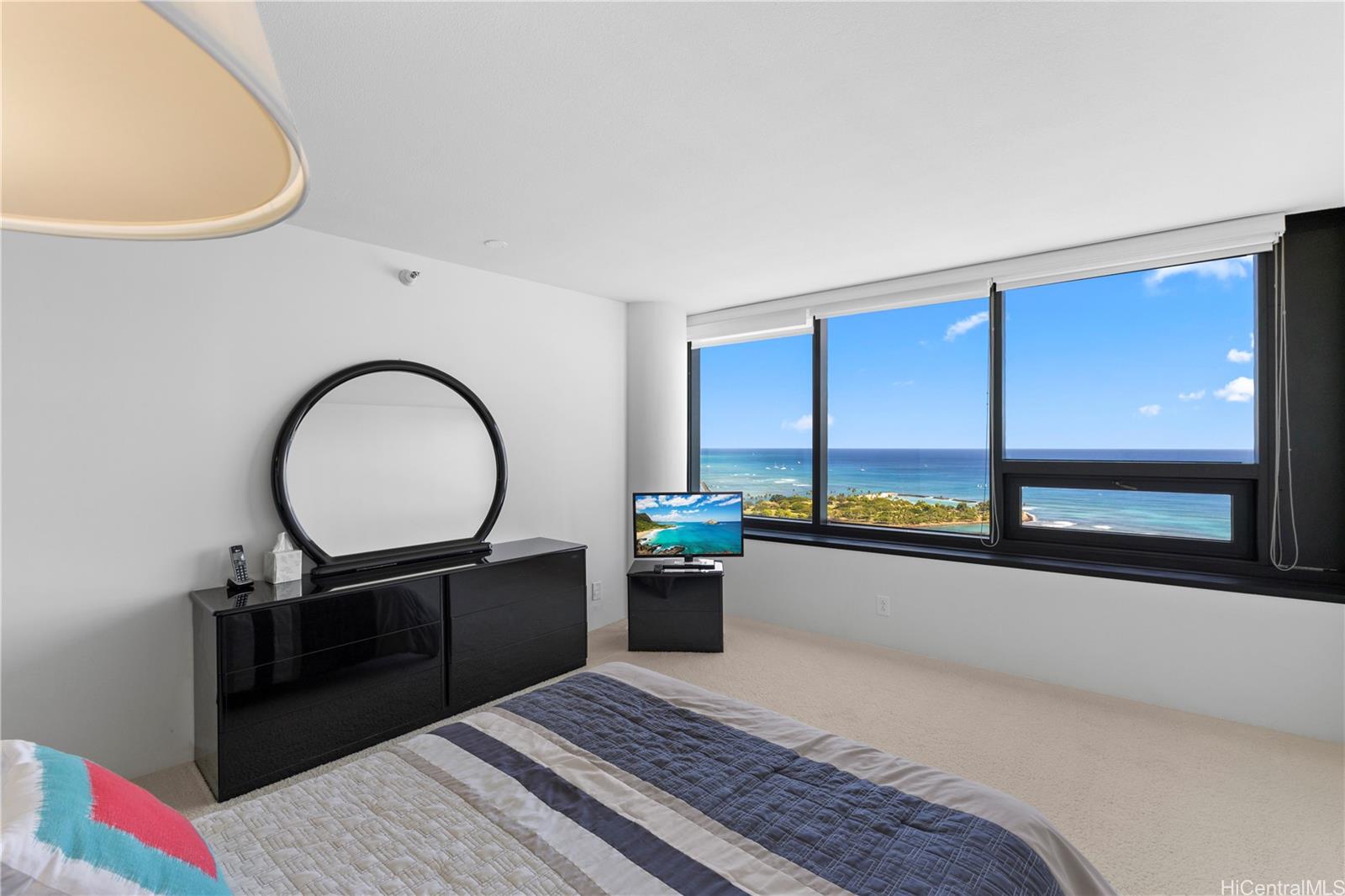 Nauru Tower condo # 3305, Honolulu, Hawaii - photo 13 of 25