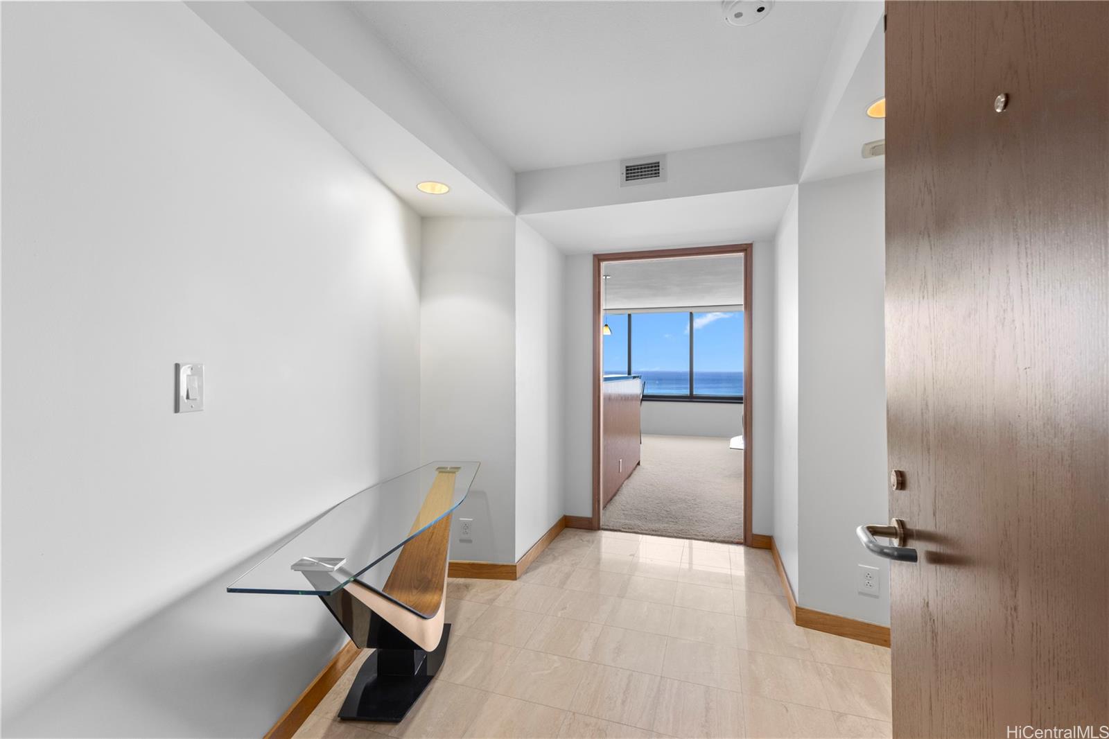 Nauru Tower condo # 3305, Honolulu, Hawaii - photo 21 of 25