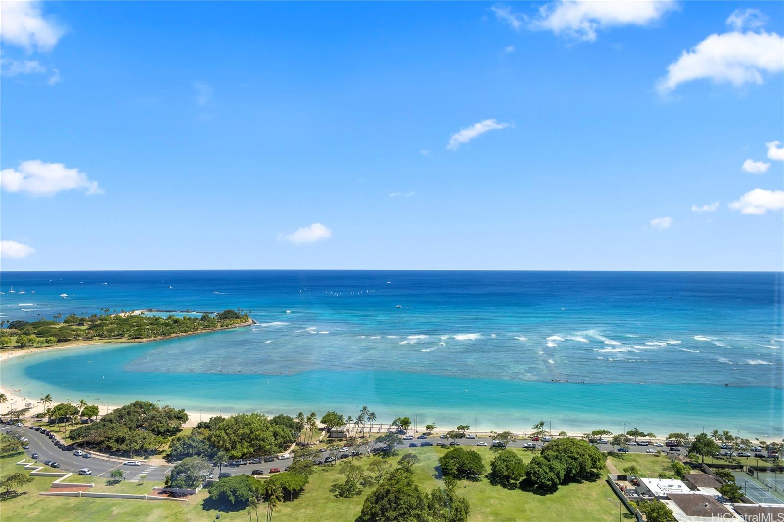 Nauru Tower condo # 3305, Honolulu, Hawaii - photo 4 of 25