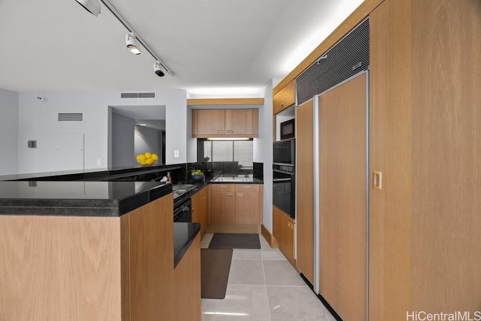1330 Ala Moana Blvd Honolulu - Rental - photo 4 of 25