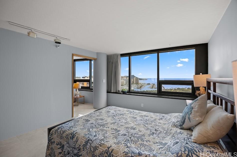 1330 Ala Moana Blvd Honolulu - Rental - photo 9 of 25