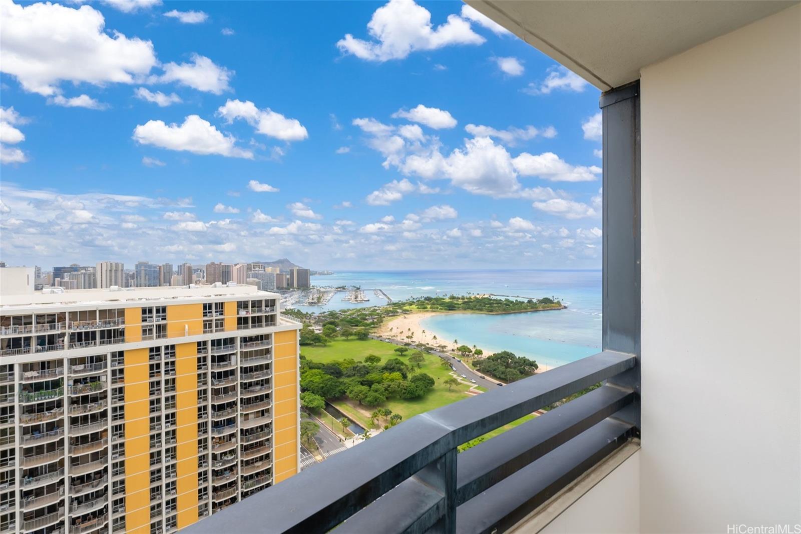 Nauru Tower condo # 3408, Honolulu, Hawaii - photo 14 of 24